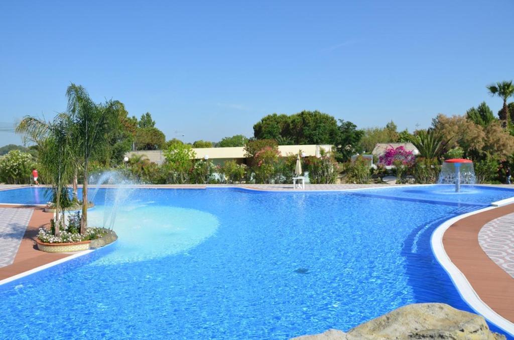 Alessidamo Club Metaponto Hotel ภายนอก รูปภาพ