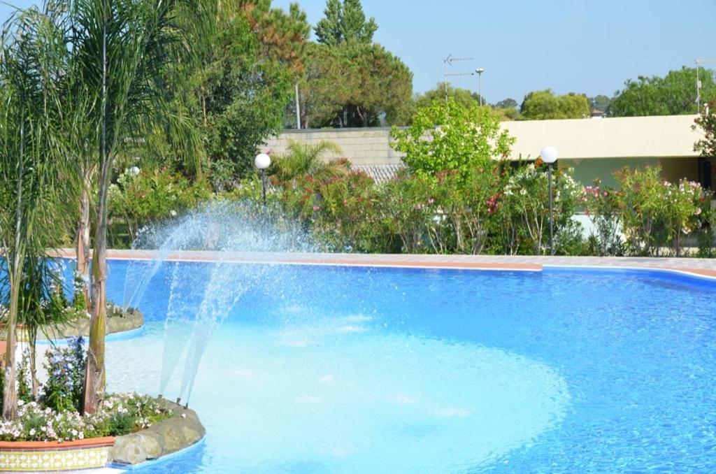 Alessidamo Club Metaponto Hotel ภายนอก รูปภาพ